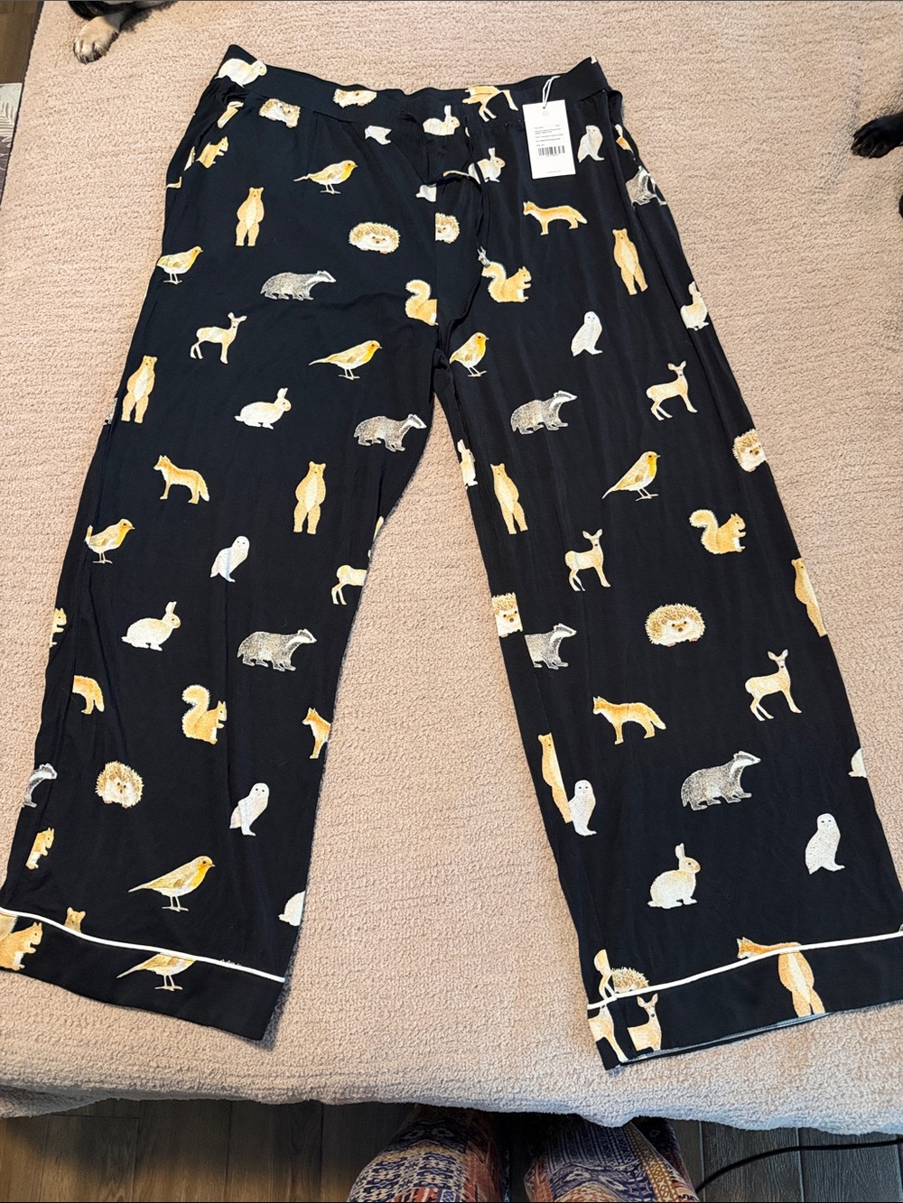 NWT Cozy Earth Women's Black Animal-Print Pajama Pants